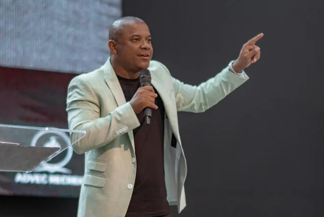 pastor Maurinho Ferreira